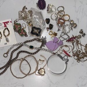 Elegant Gold and Silver Jewelry Set